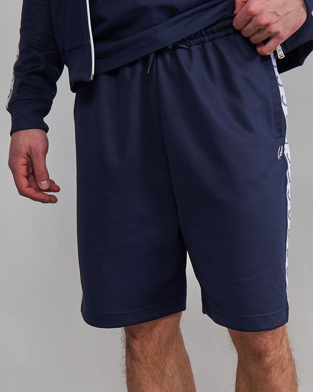 Купить Шорты FRED PERRY