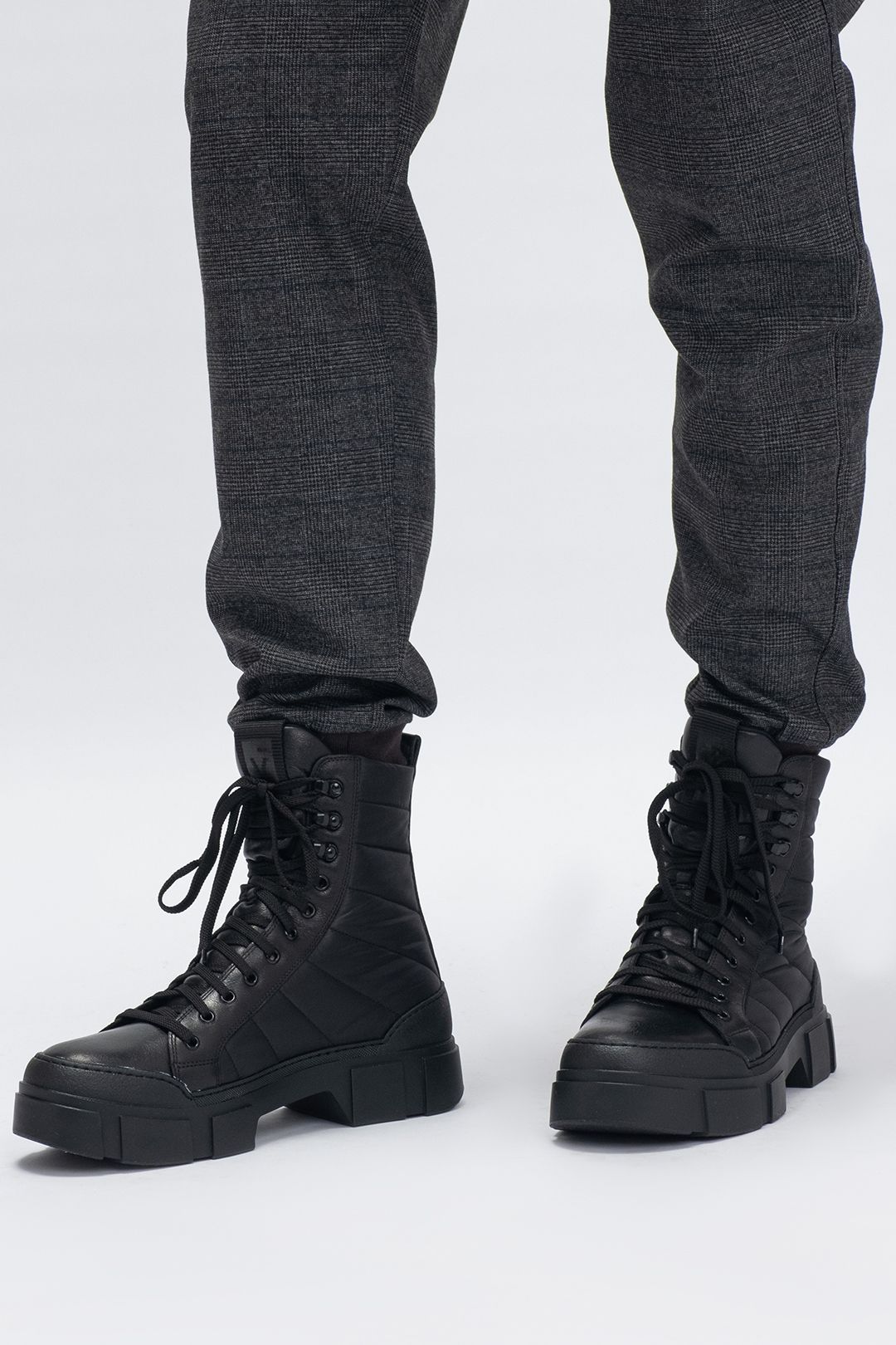 Купить Кроссовки VIC MATIE