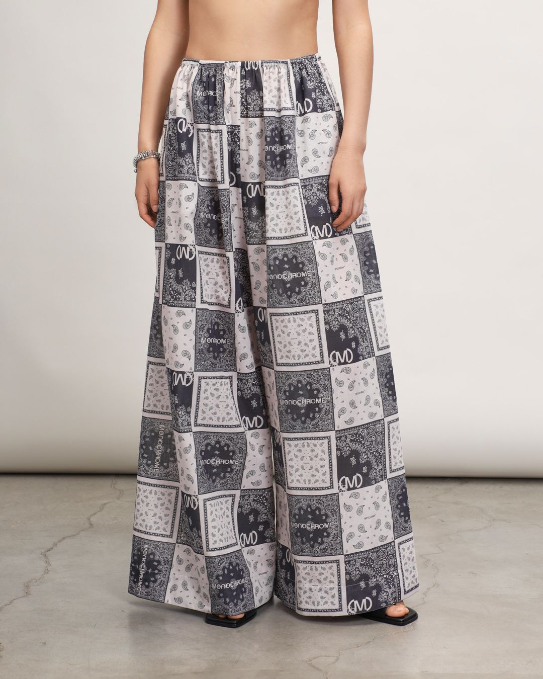Купить Брюки MONOCHROME