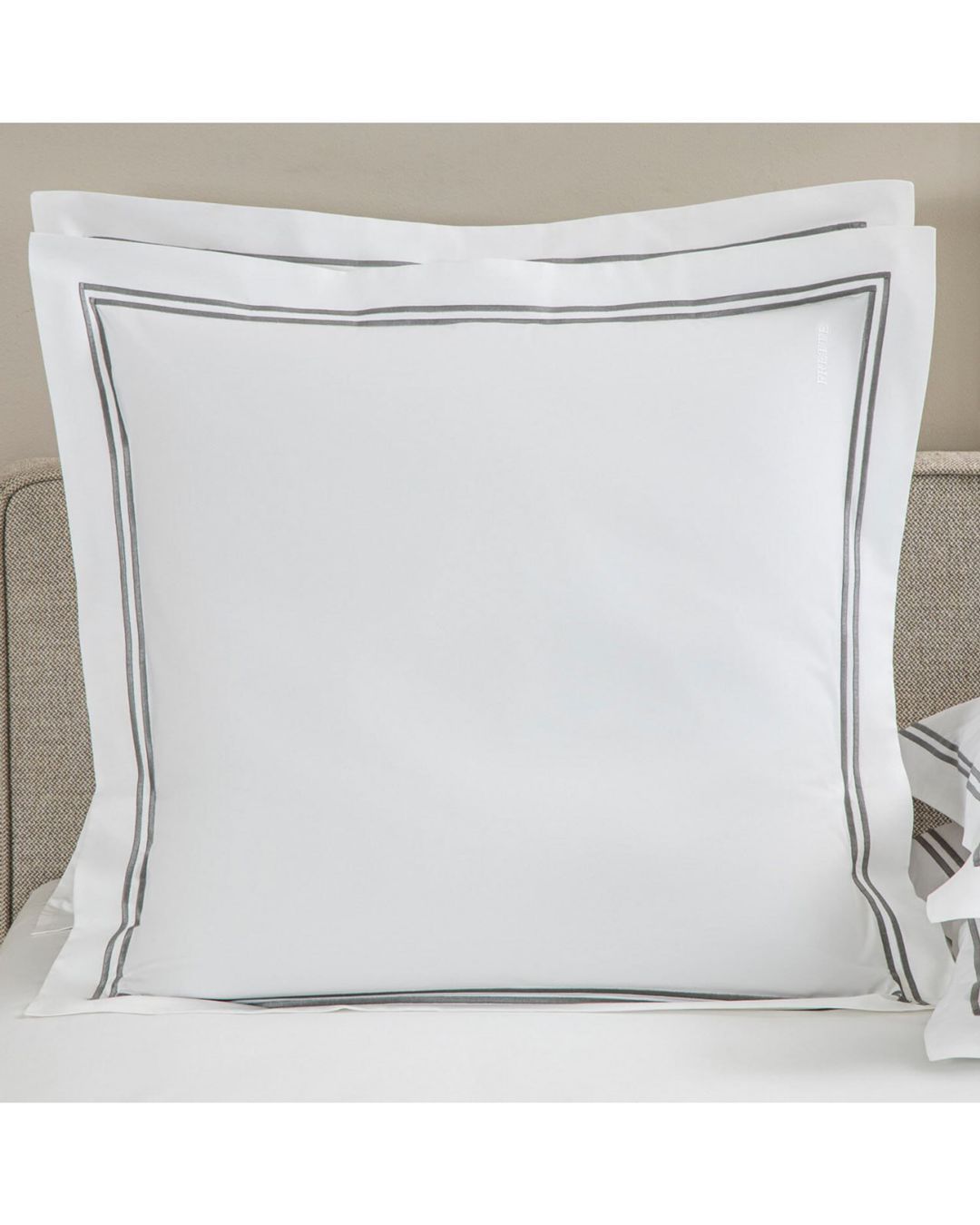 Купить Наволочка 65*65 FRETTE