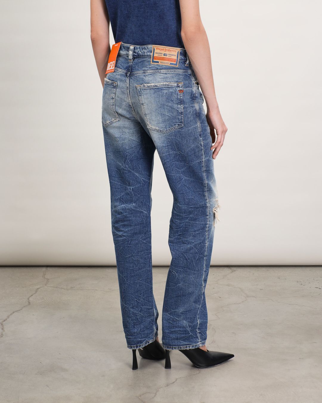 Купить Джинсы DIESEL