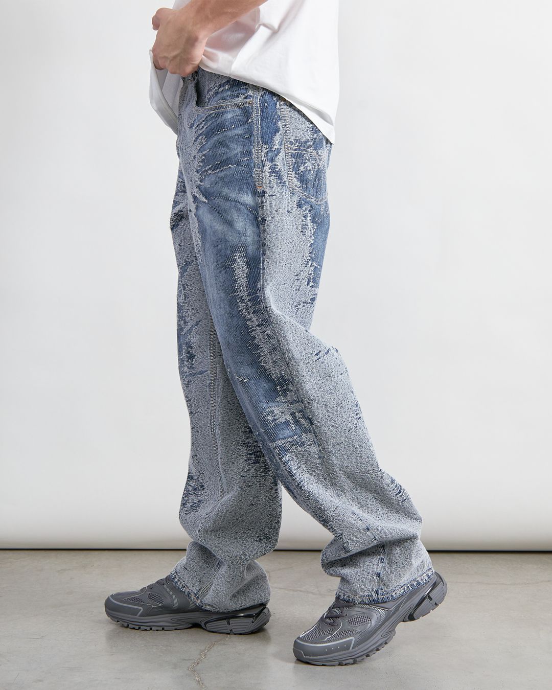 Купить Джинсы DIESEL