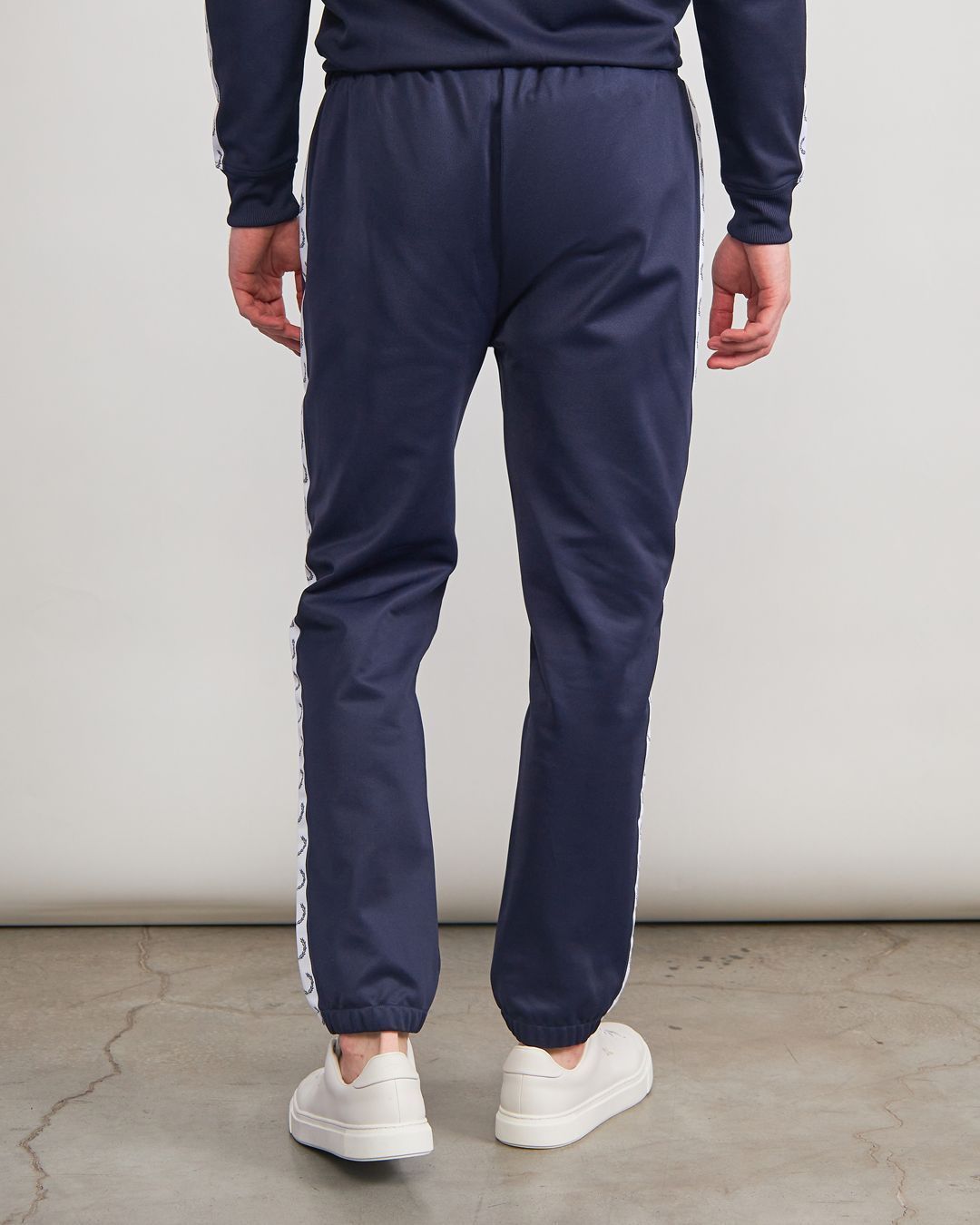 Купить Брюки FRED PERRY