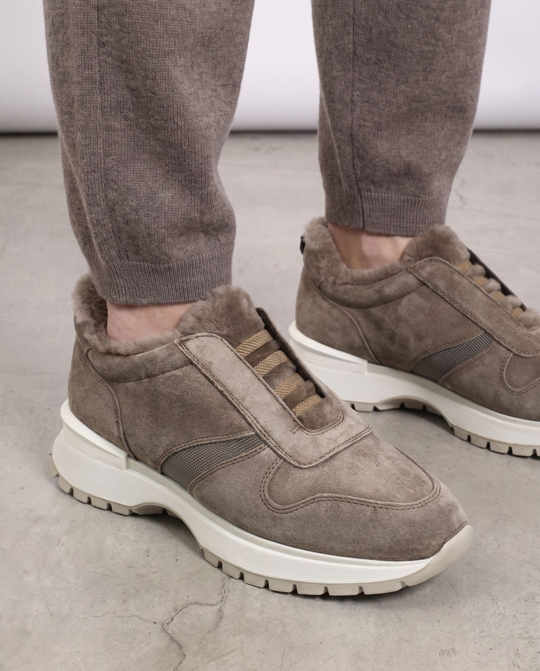 Купить Кроссовки DOUCALS