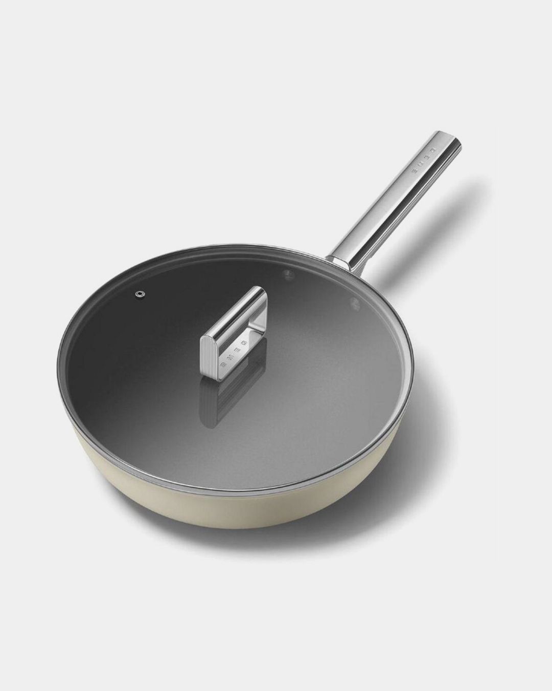 Купить Сковорода wok 30 см. кремовая SMEG