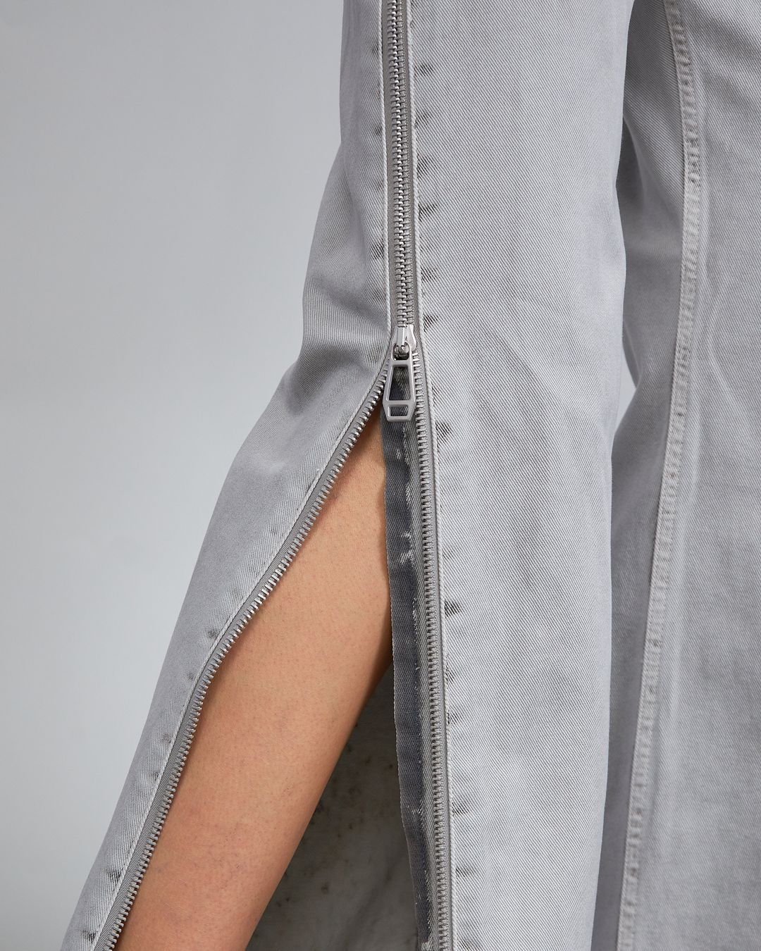 Купить Джинсы HAIKURE