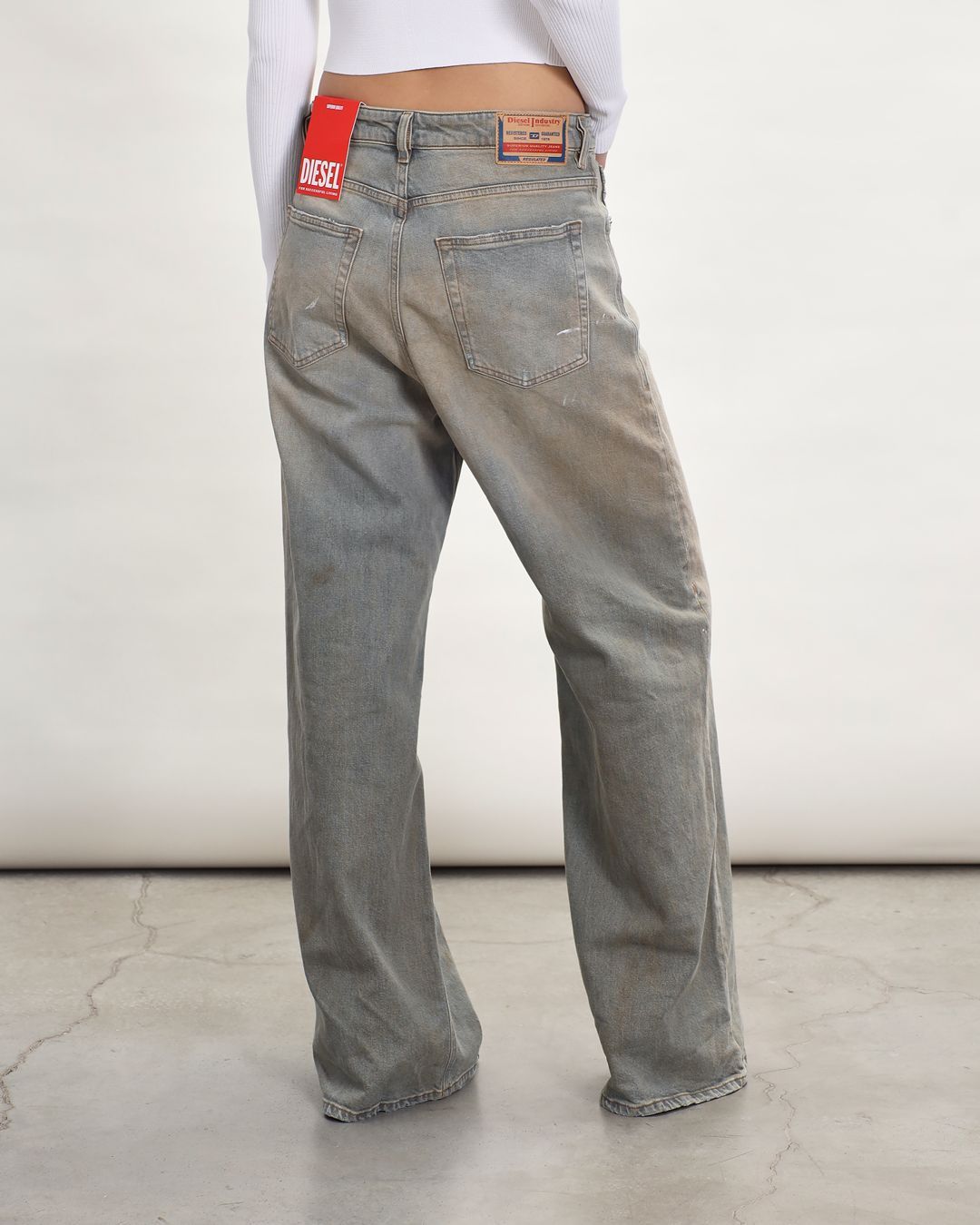 Купить Джинсы DIESEL