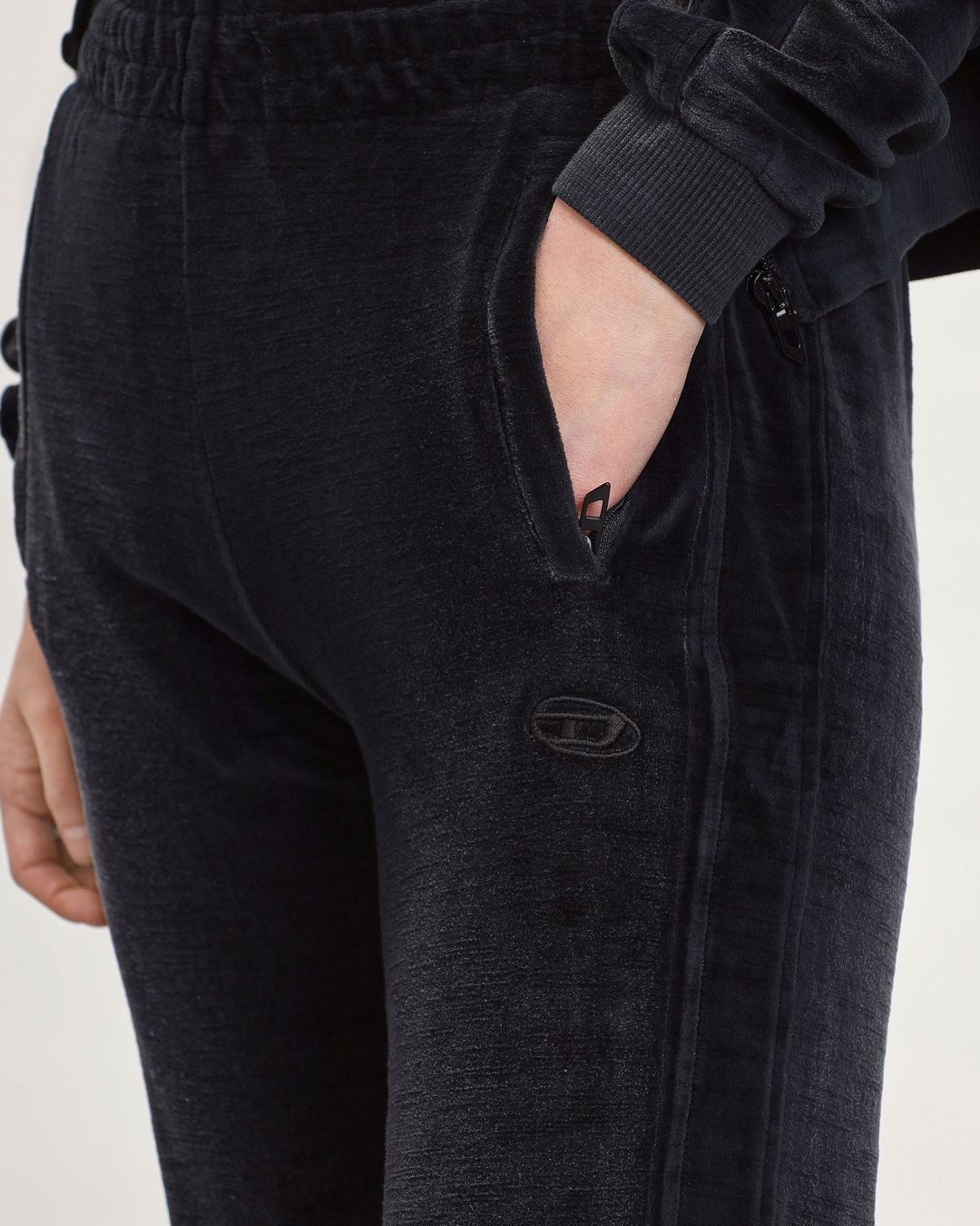 Купить Брюки DIESEL