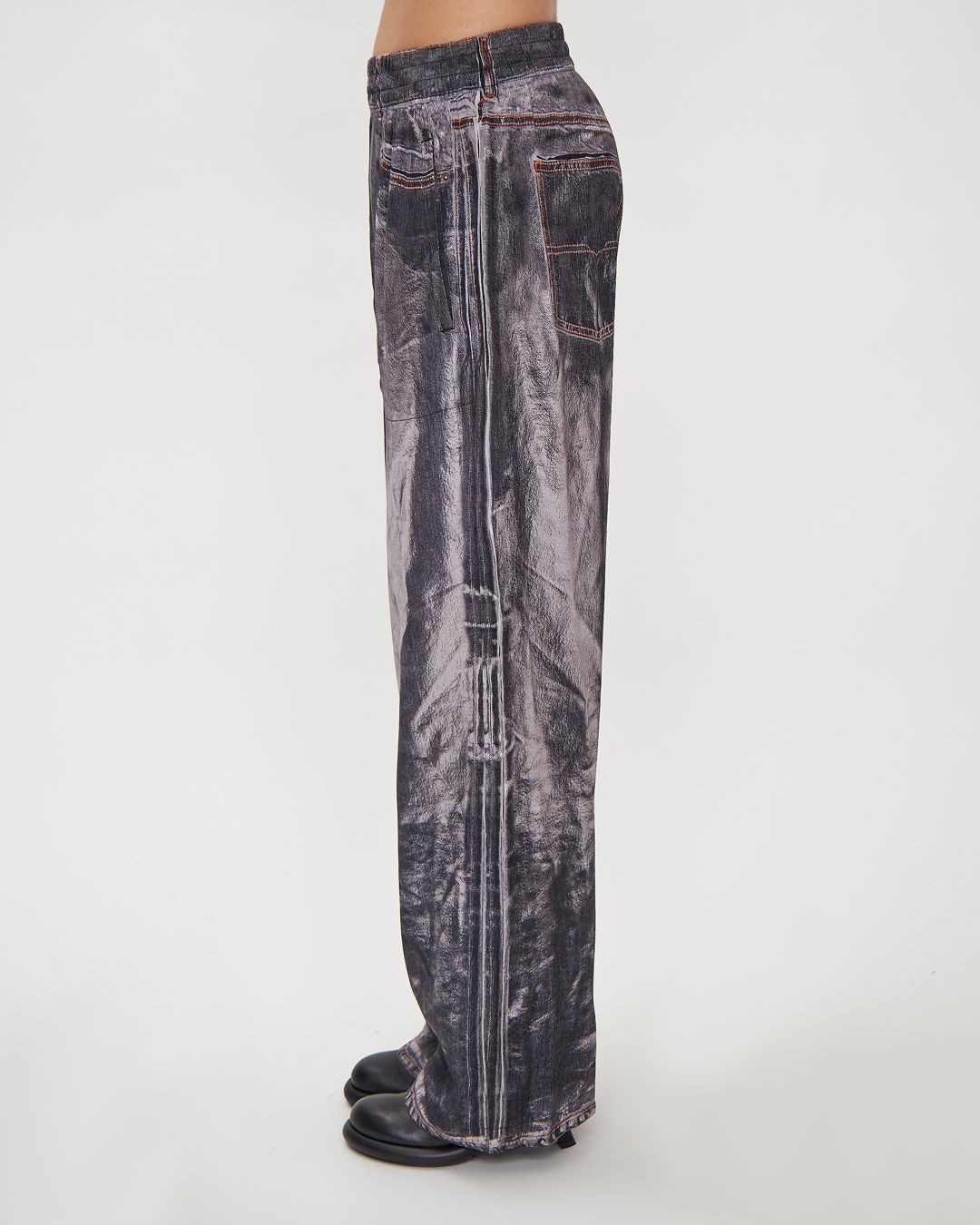 Купить Брюки DIESEL