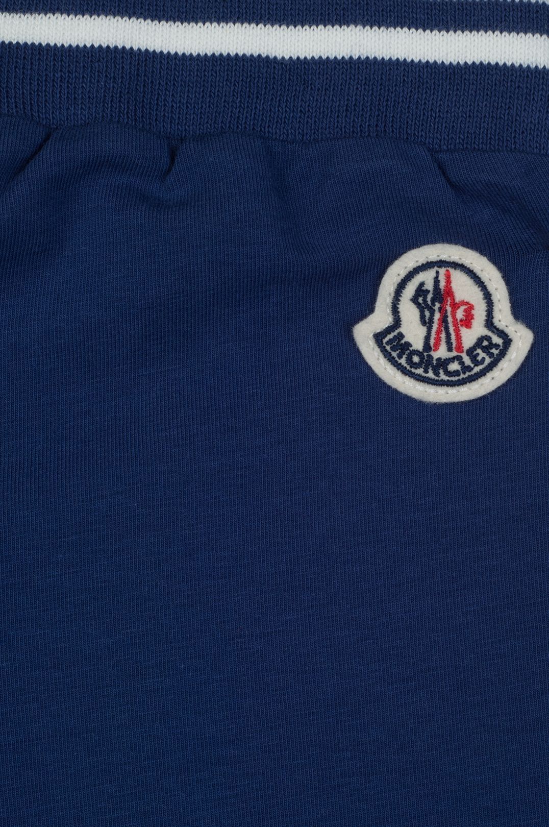 Купить Шорты MONCLER