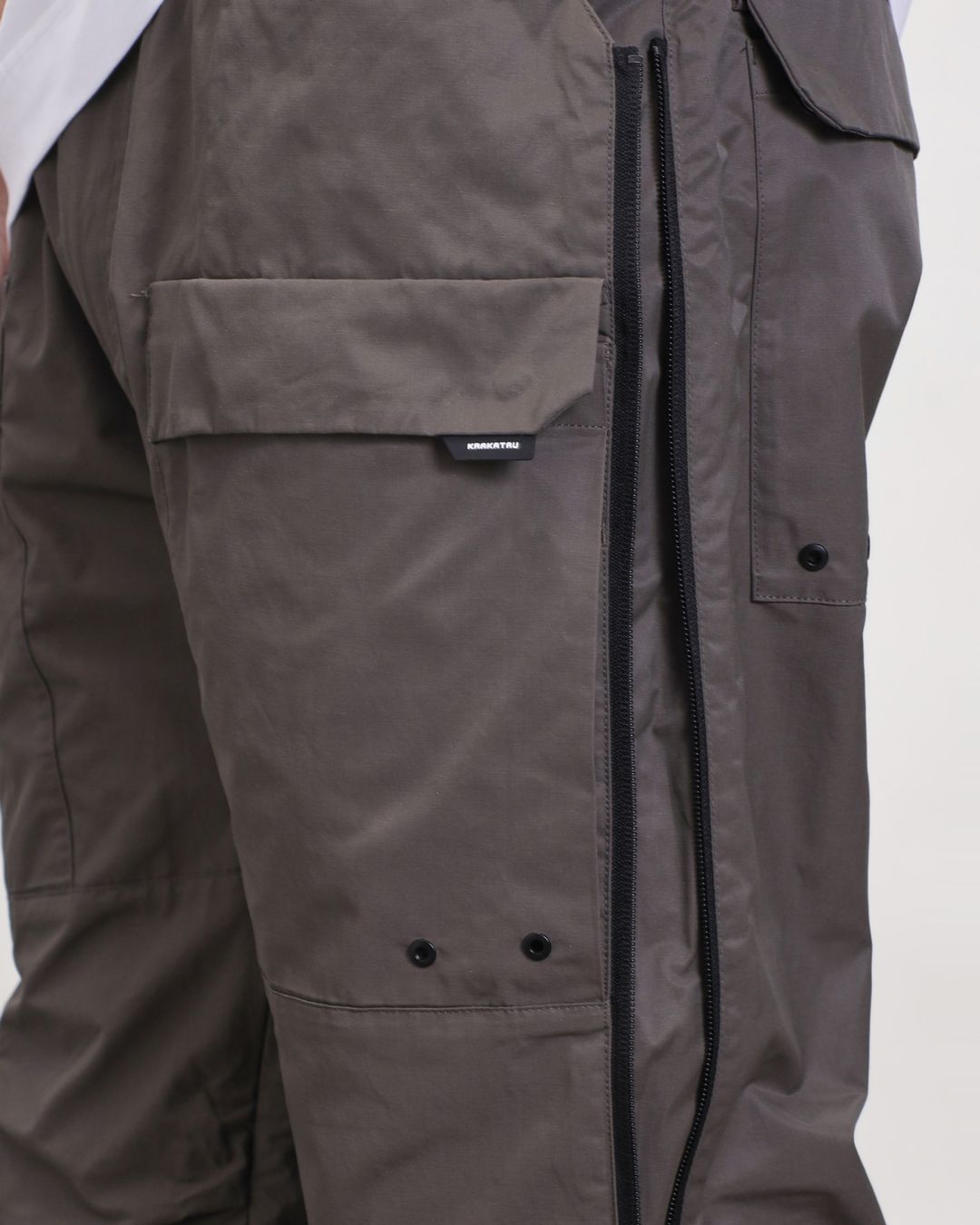 Купить Брюки KRAKATAU MEN