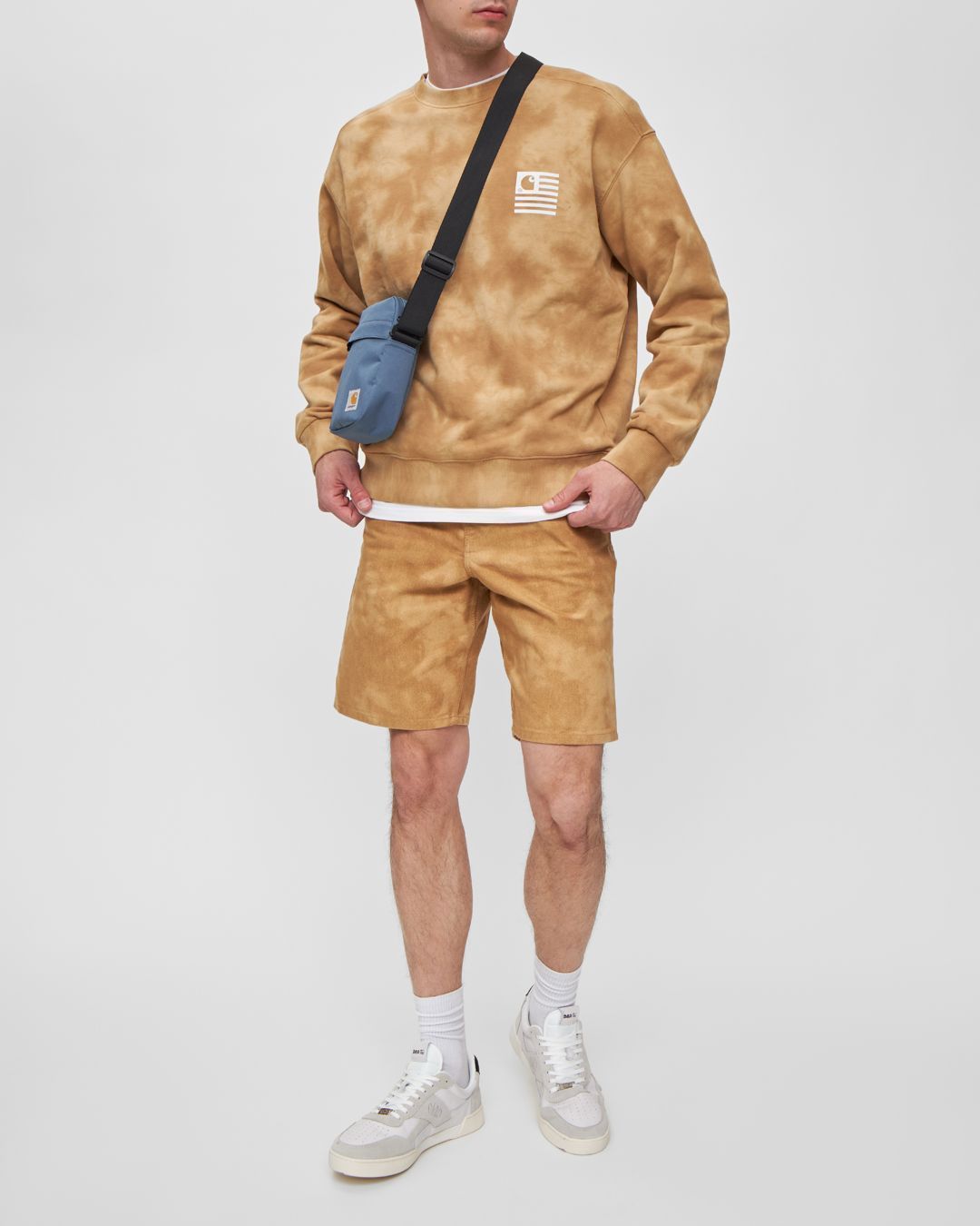 Купить Шорты CARHARTT WIP