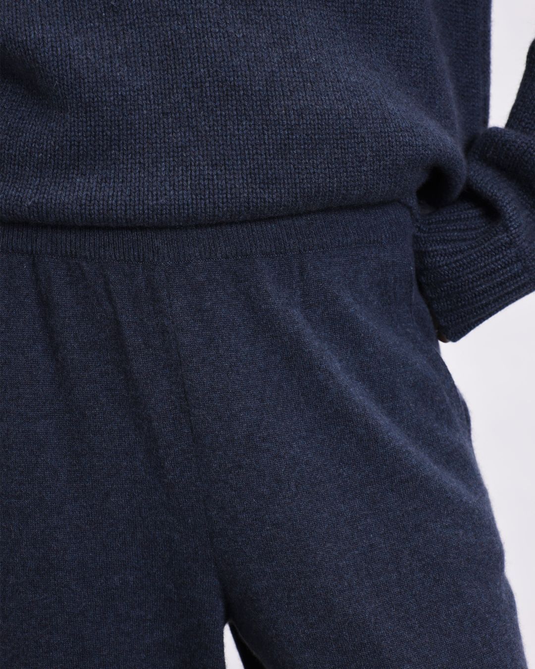 Купить Брюки LISA YANG