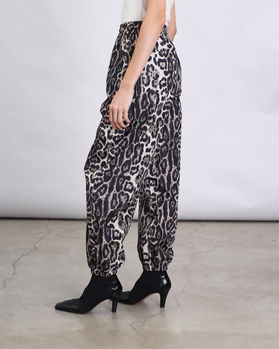 Купить Брюки HISTORY ONE