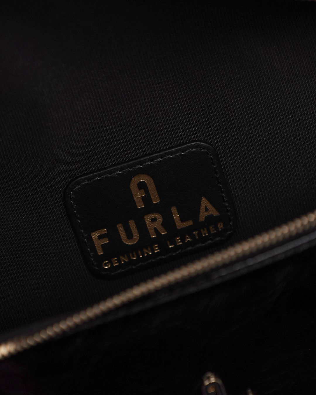 Купить Косметичка FURLA