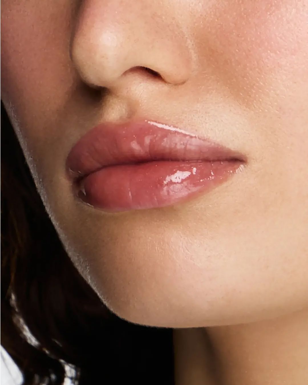 Купить Блеск для губ ухаживающий 103 cool beige SHIK