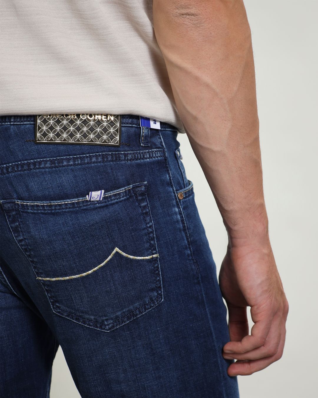 Купить Джинсы JACOB COHEN