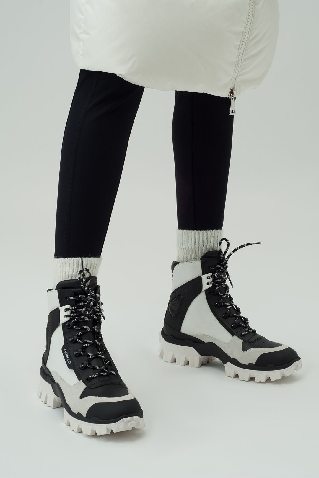 Купить Ботинки MONCLER