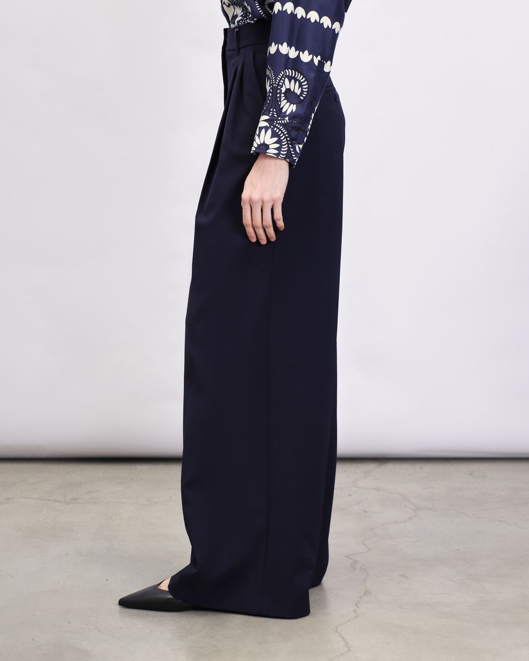 Купить Брюки WEEKEND MAX MARA