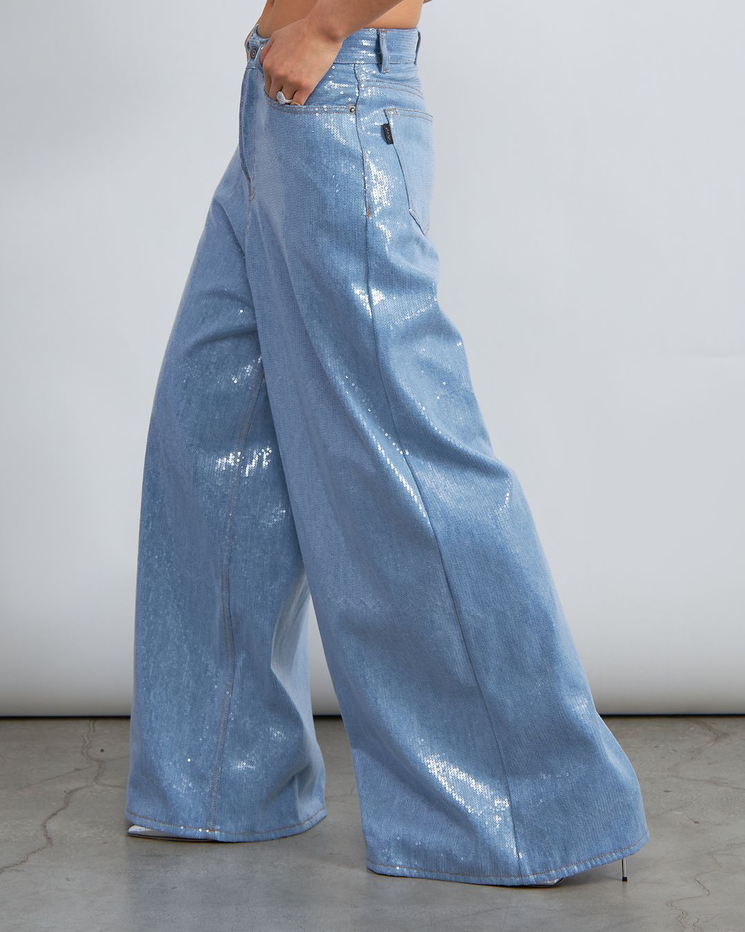 Купить Джинсы HAIKURE