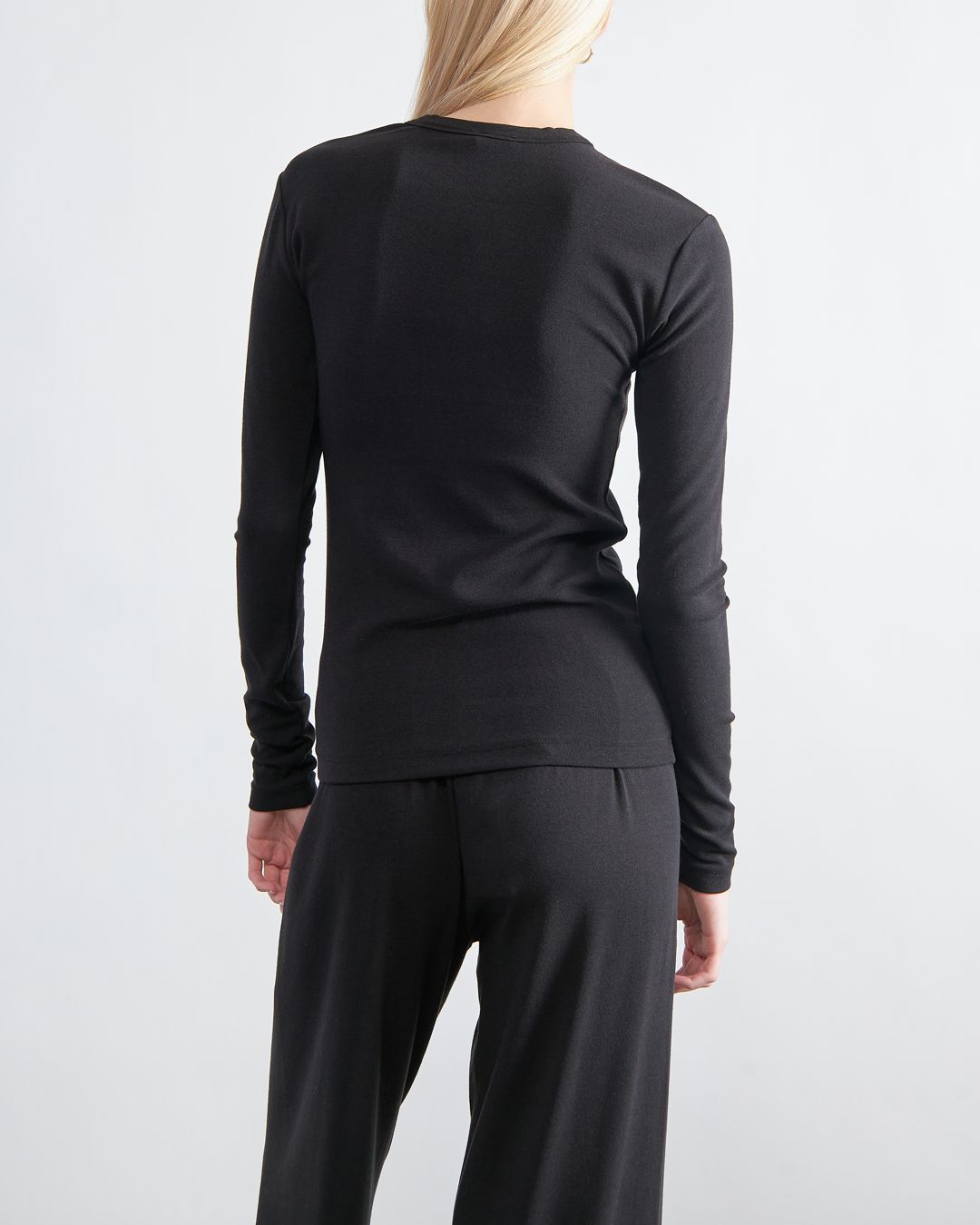 Купить Лонгслив LOGINOVA