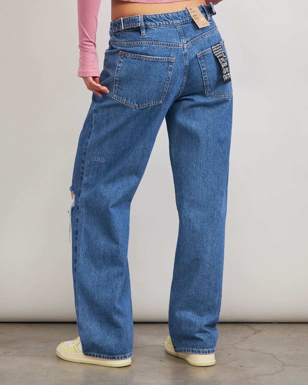 Купить Джинсы KSUBI