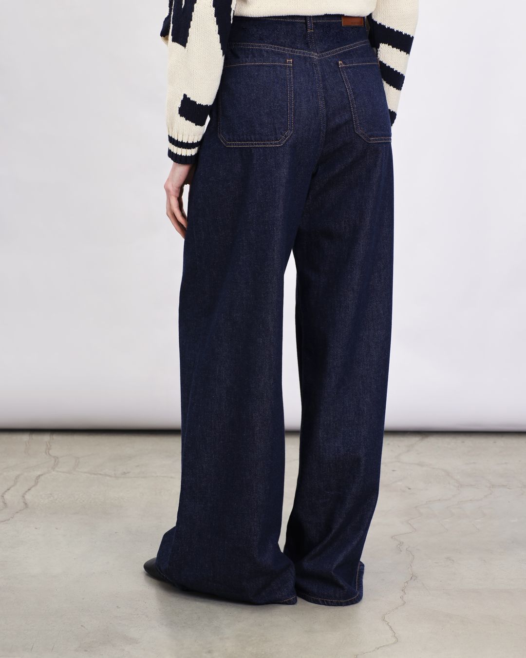 Купить Джинсы WEEKEND MAX MARA