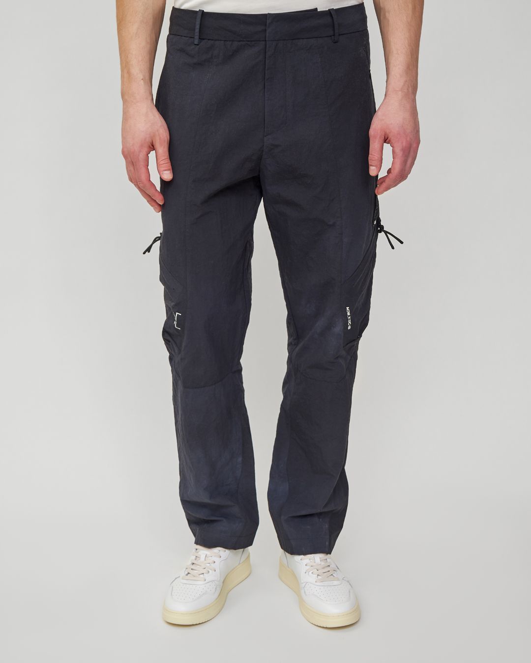 Купить Брюки A COLD WALL