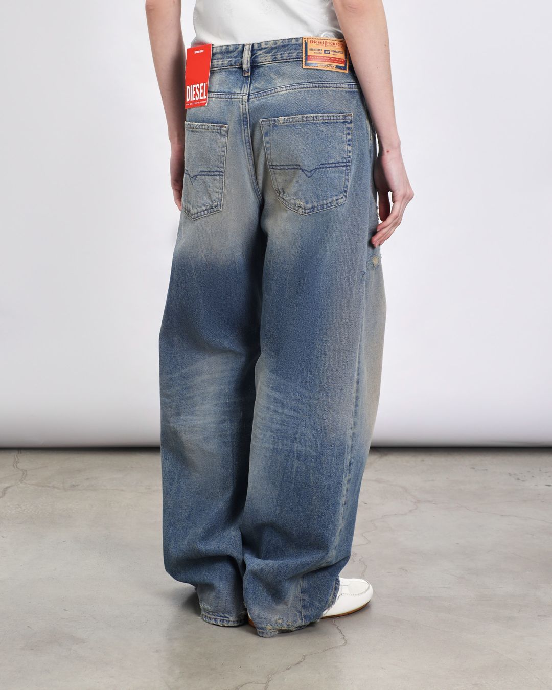 Купить Джинсы DIESEL