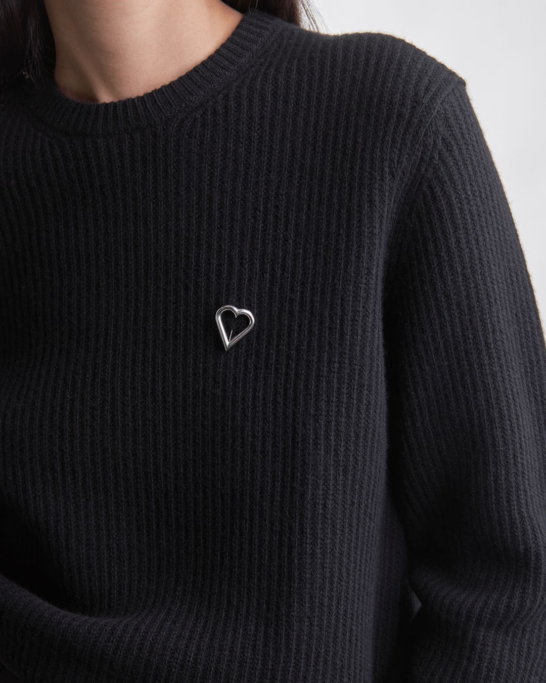 Купить Брошь AVGVST