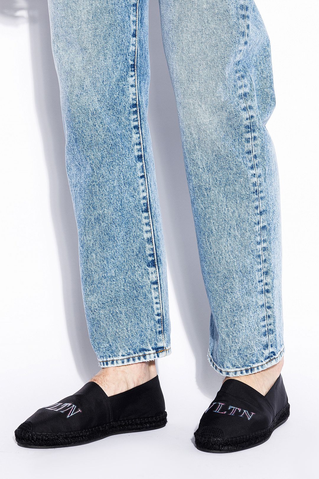 Купить Туфли VALENTINO