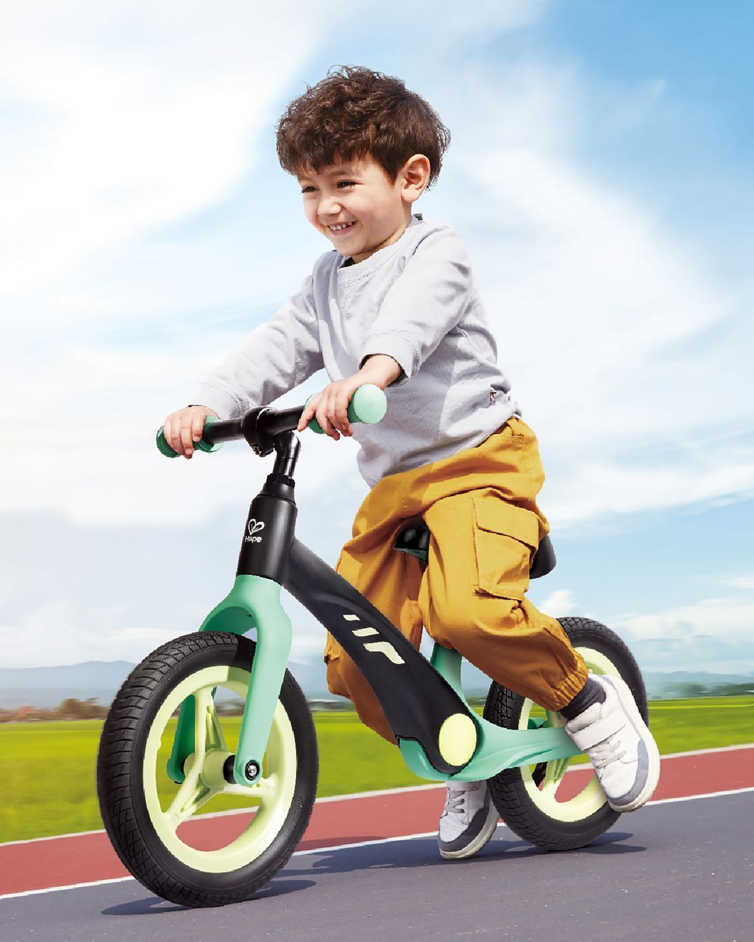 Купить Беговел "мой первый транспорт", зеленый HAPE