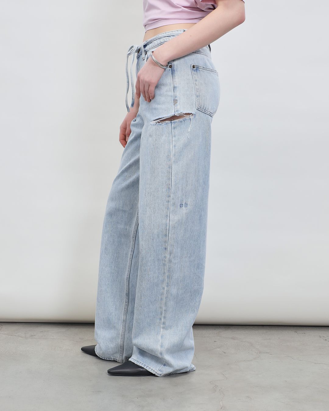 Купить Джинсы KSUBI