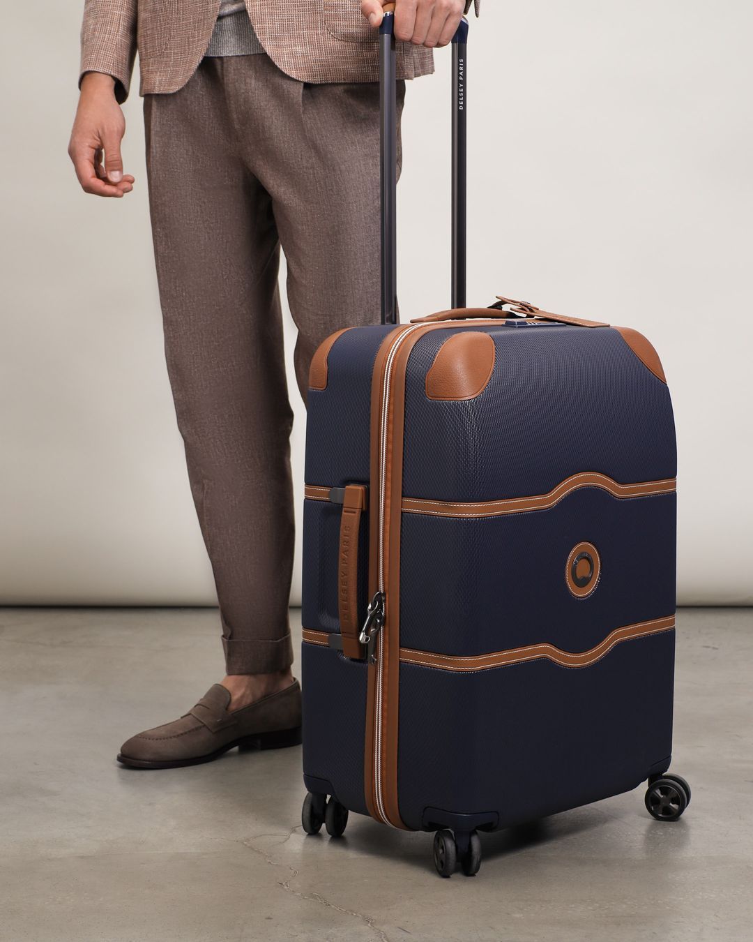 Купить Чемодан DELSEY