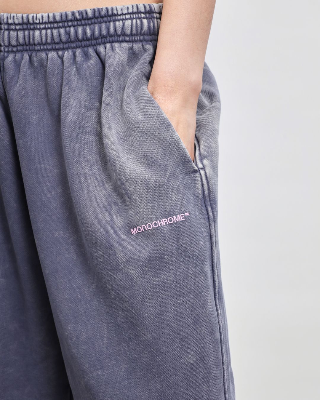 Купить Брюки MONOCHROME