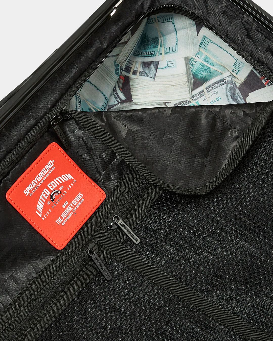 Купить Чемодан SPRAYGROUND