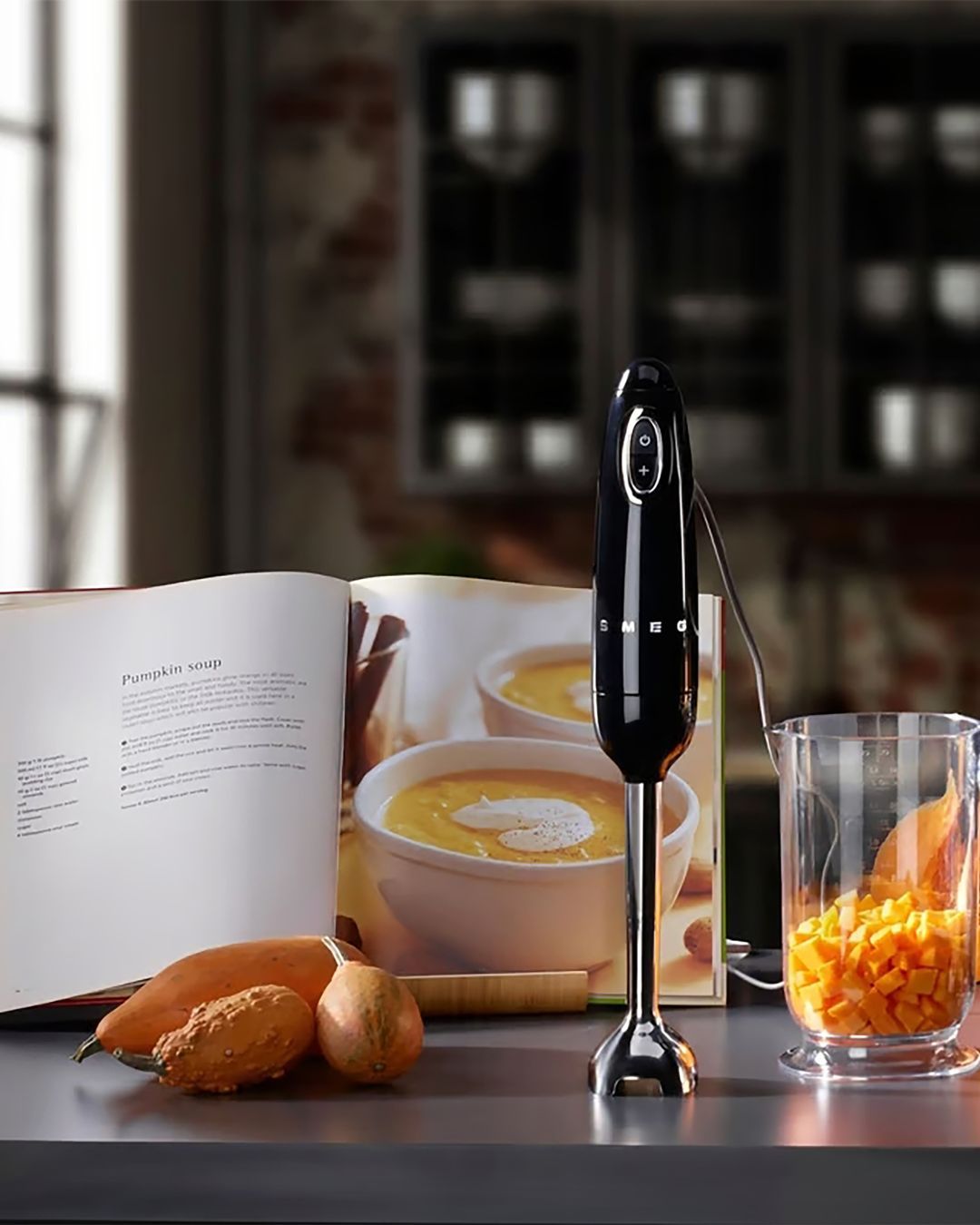 Купить Погружной блендер SMEG