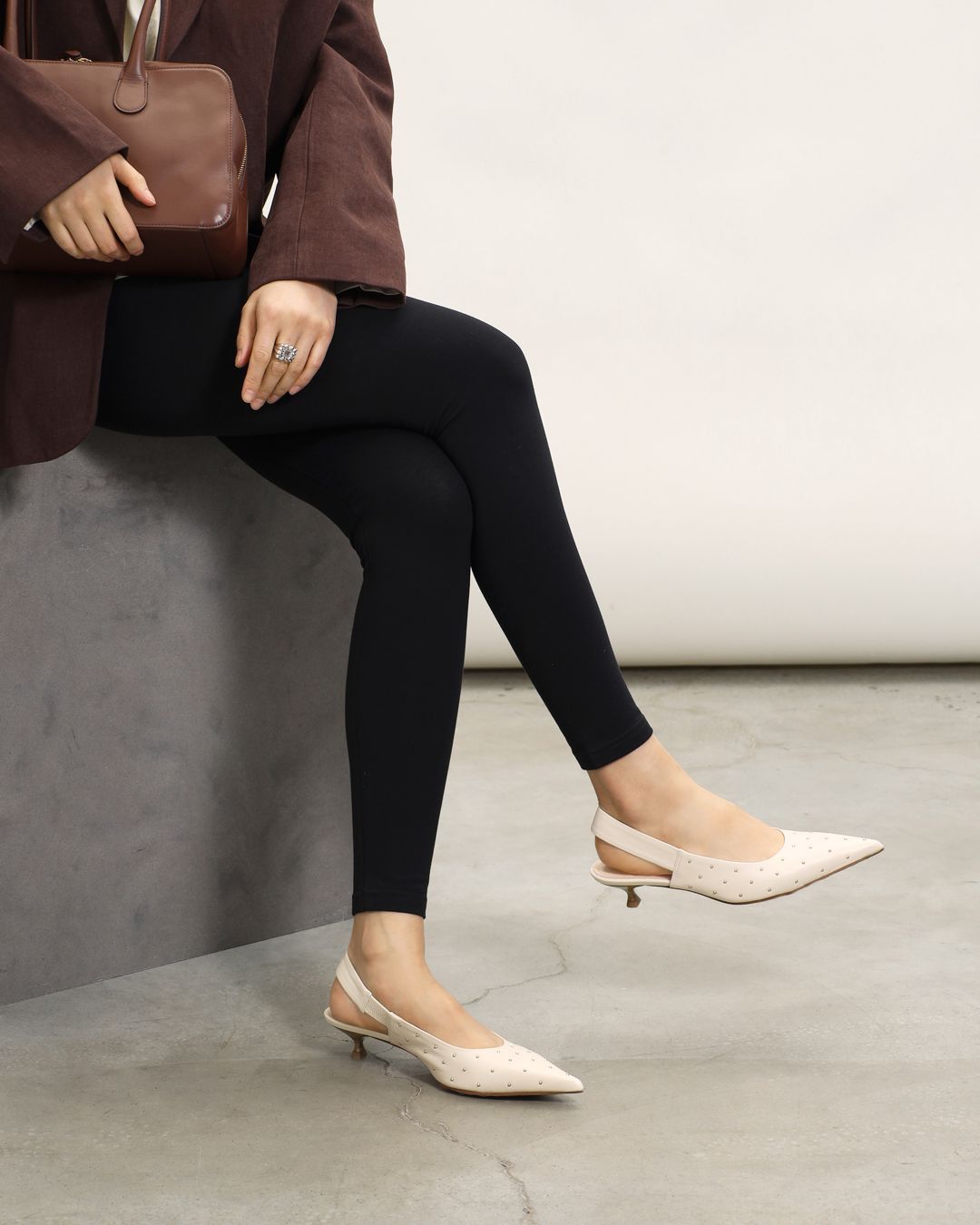 Купить Туфли AGL