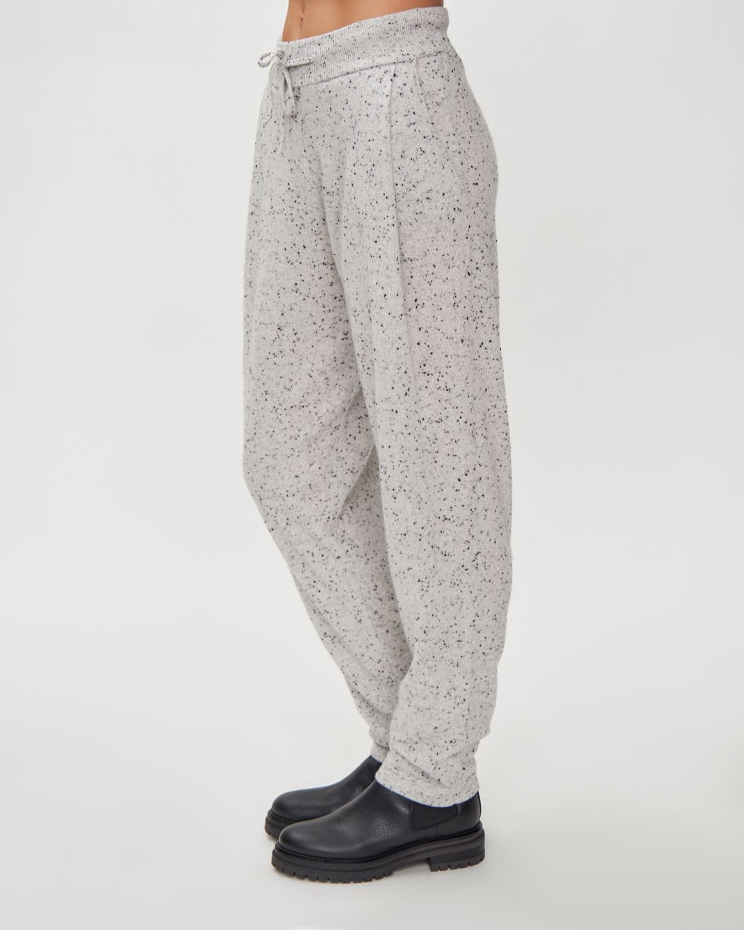 Купить Брюки LISA YANG