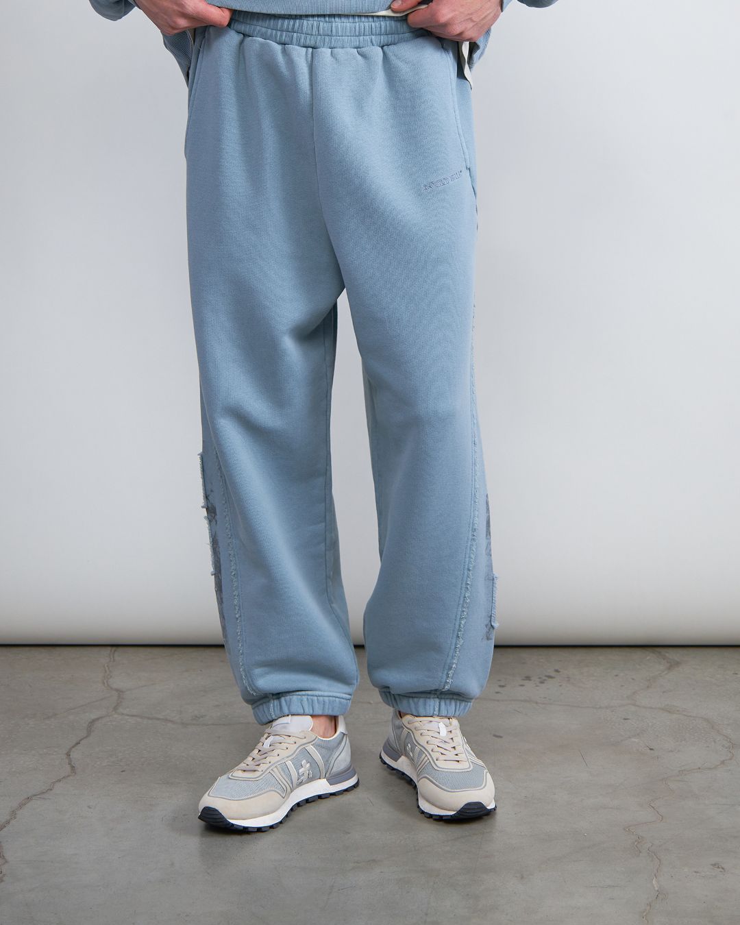 Купить Брюки A COLD WALL MEN