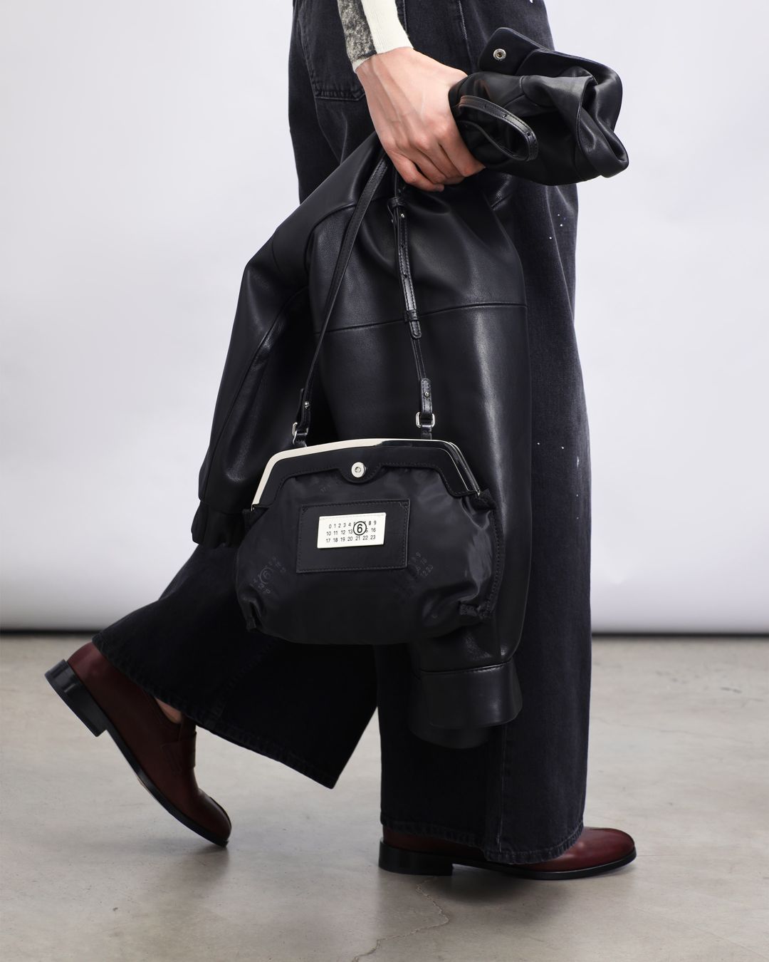 Купить Сумка MM6