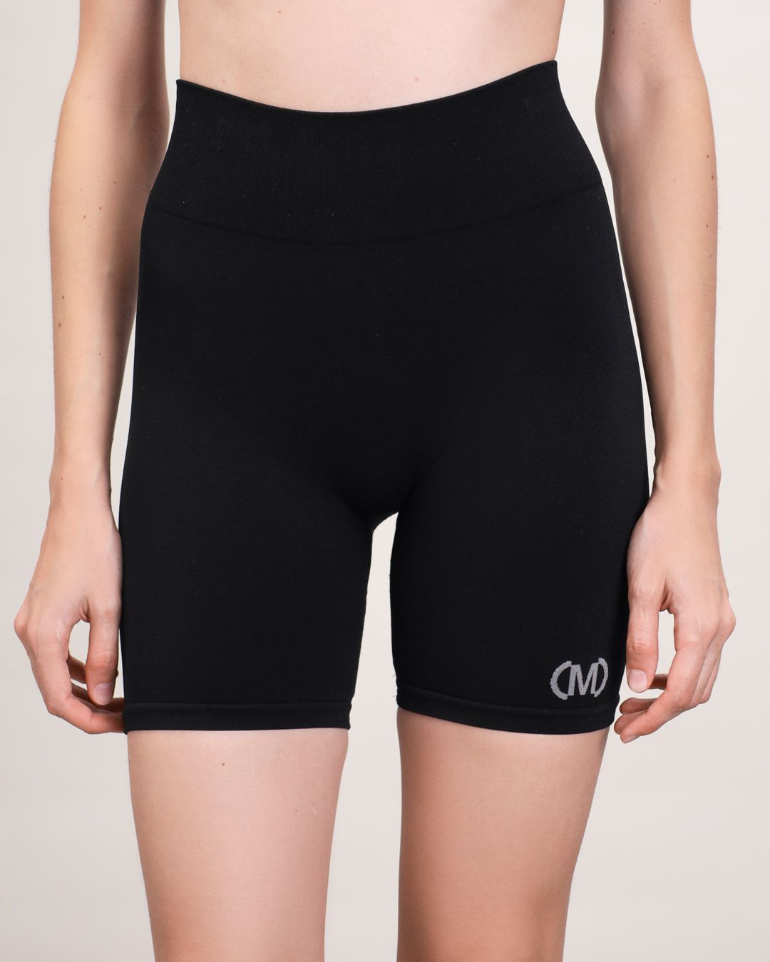 Купить Шорты MONOCHROME