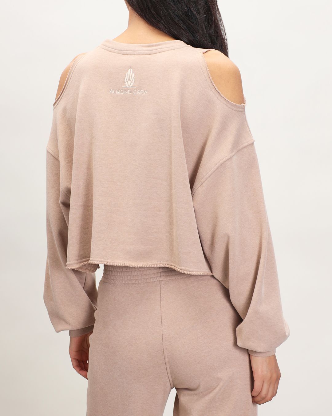 Купить Свитшот ALMOND CREW