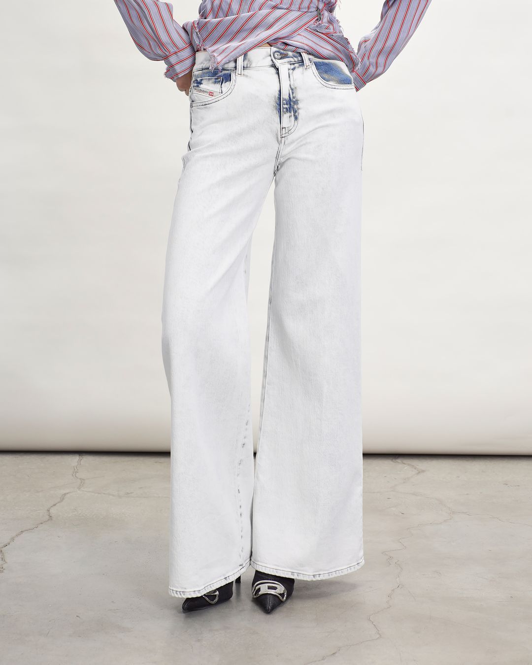 Купить Джинсы DIESEL