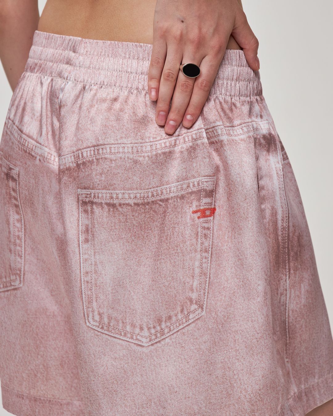 Купить Шорты DIESEL