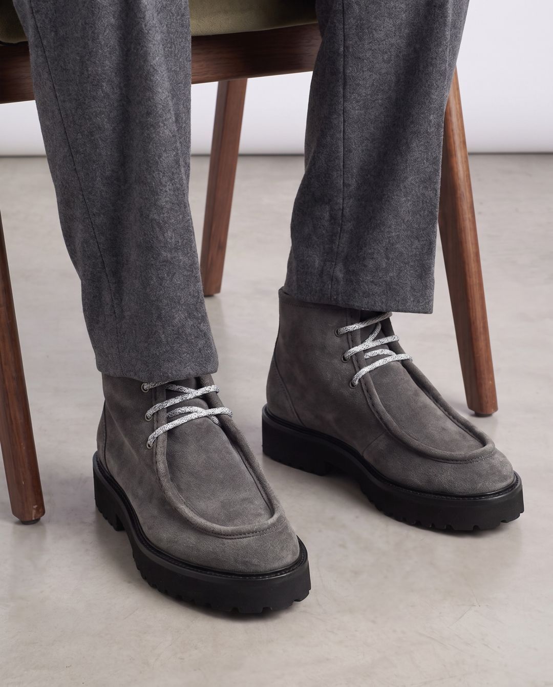 Купить Ботинки DOUCALS
