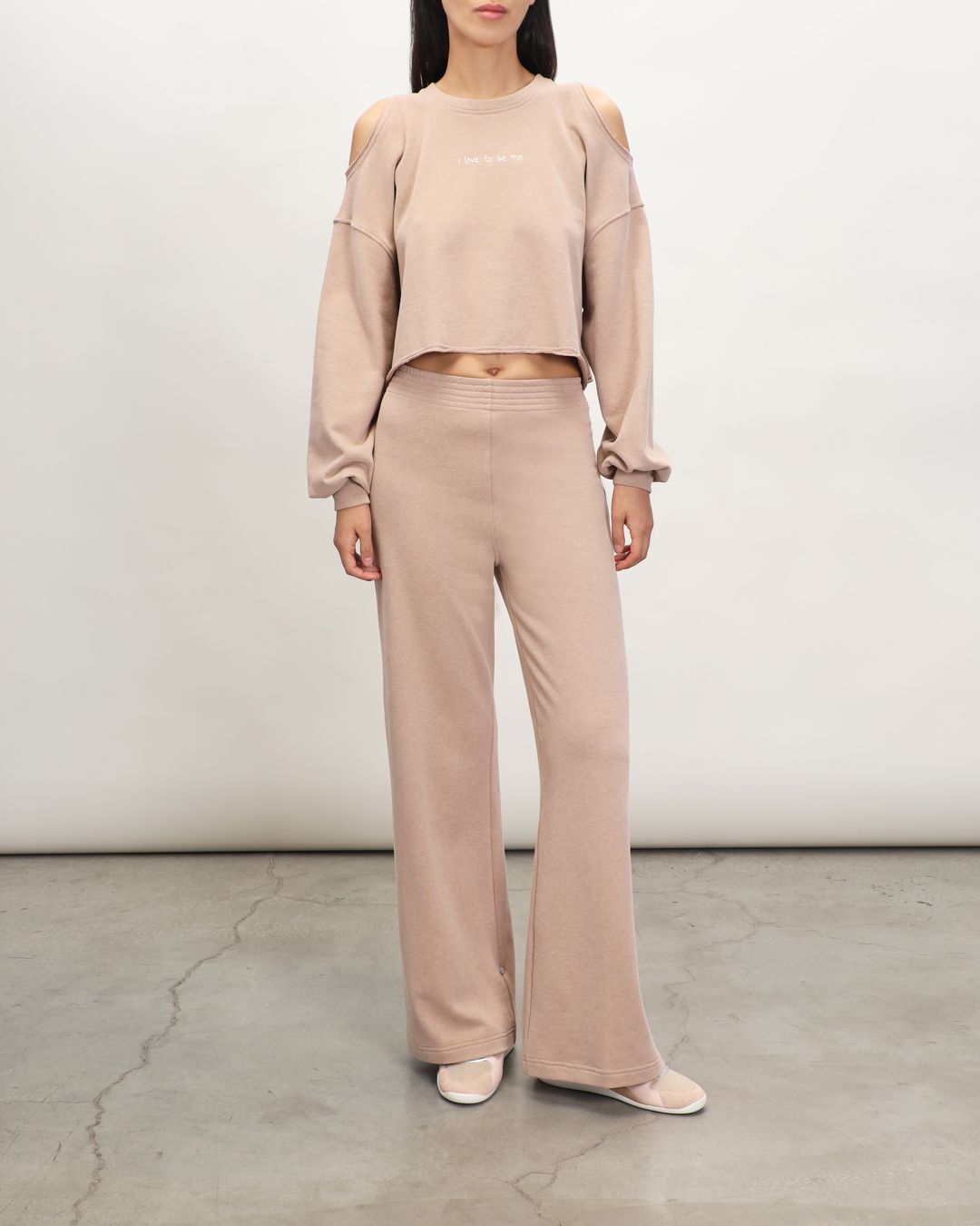 Купить Свитшот ALMOND CREW