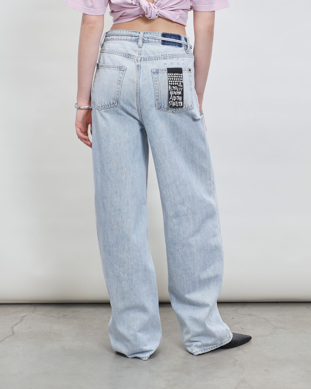 Купить Джинсы KSUBI