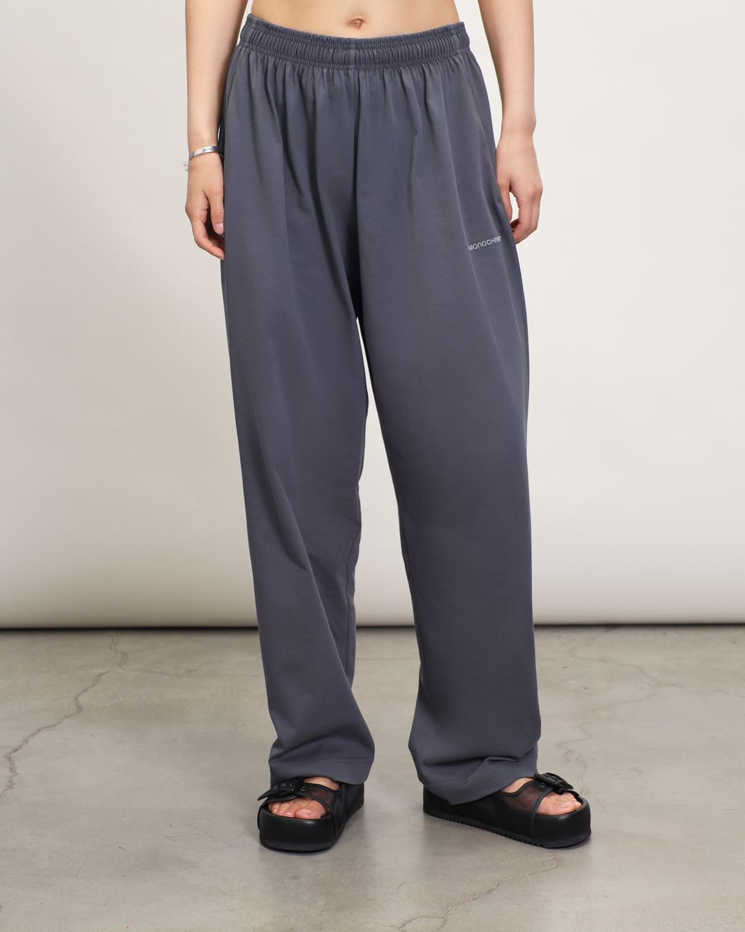 Купить Брюки MONOCHROME