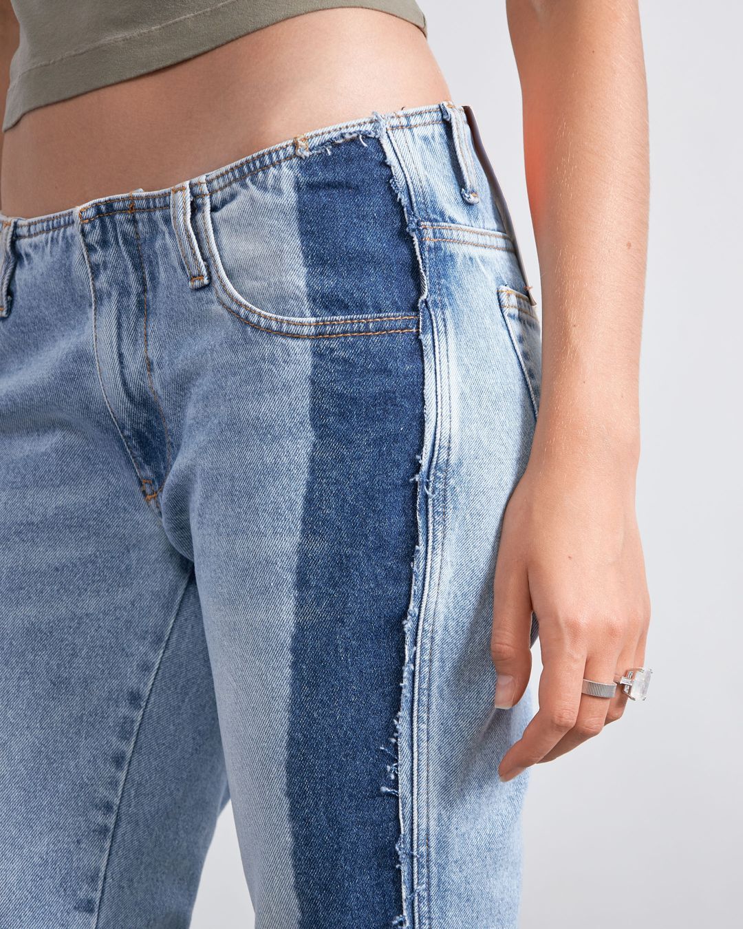 Купить Джинсы DIESEL